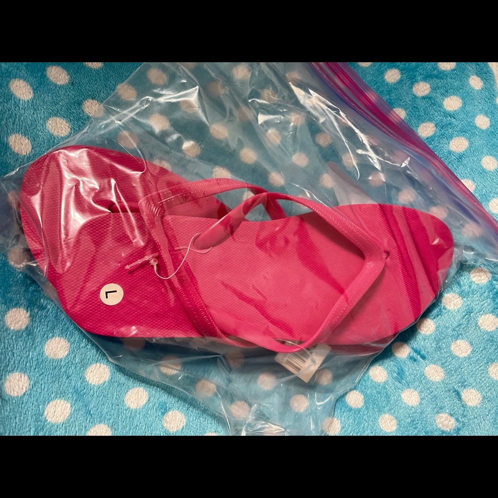 Women’s Large Flip Flops